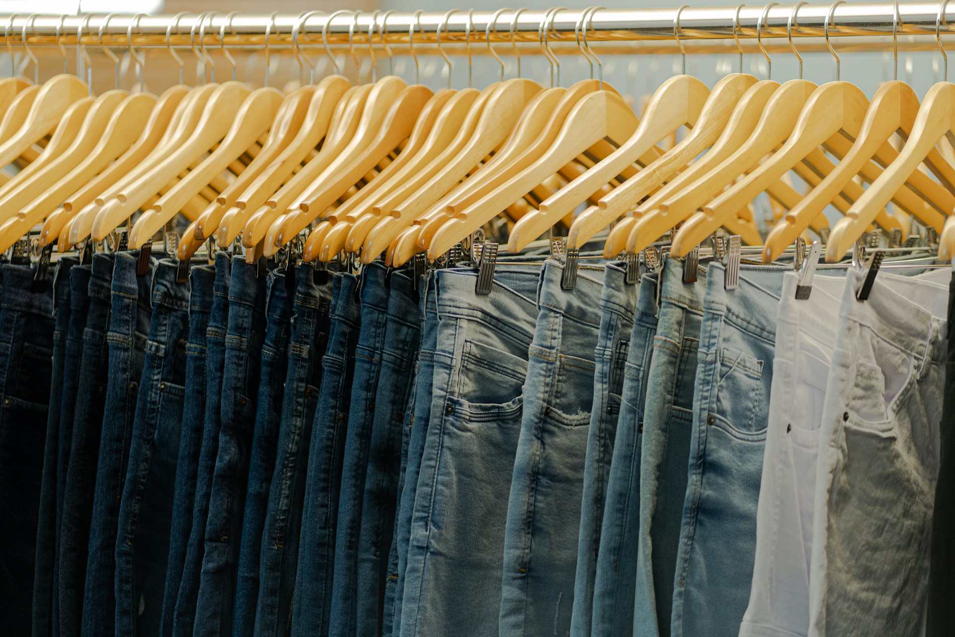 Un jean Levis noir de la dernière collection à moins de 90 euros